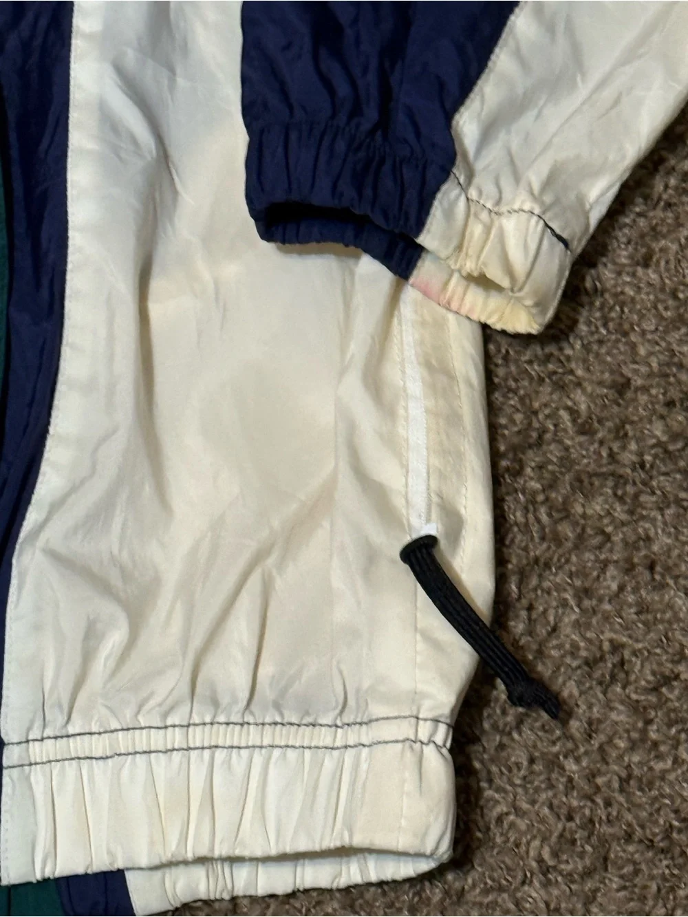 Nike some yellowing